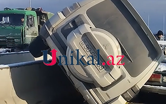 Quba-Xaçmaz yolunda qəza - VİDEO